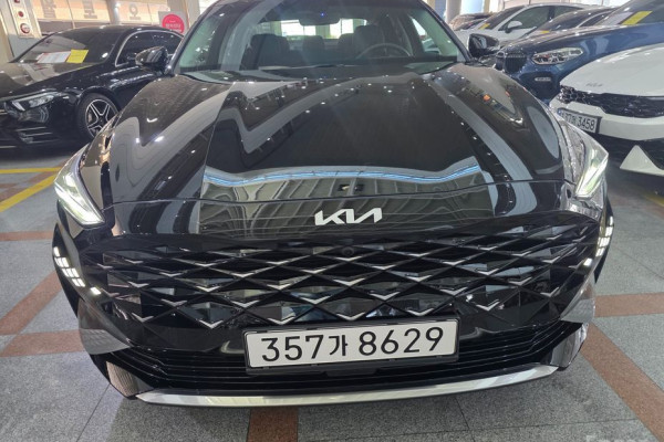 2023 Kia K8 с пробегом 62 118 км