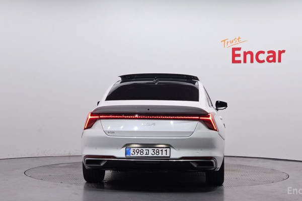 2023 Kia K8 с пробегом 67 760 км