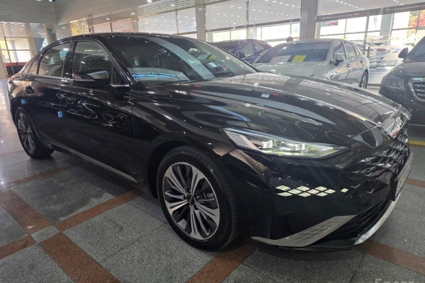 2023 Kia K8 с пробегом 62 118 км