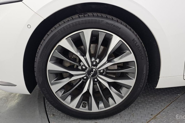 2023 Kia K8 с пробегом 67 760 км