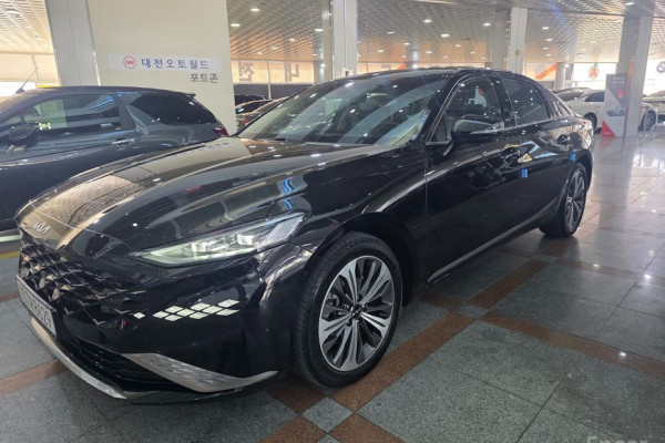 2023 Kia K8 с пробегом 62 118 км