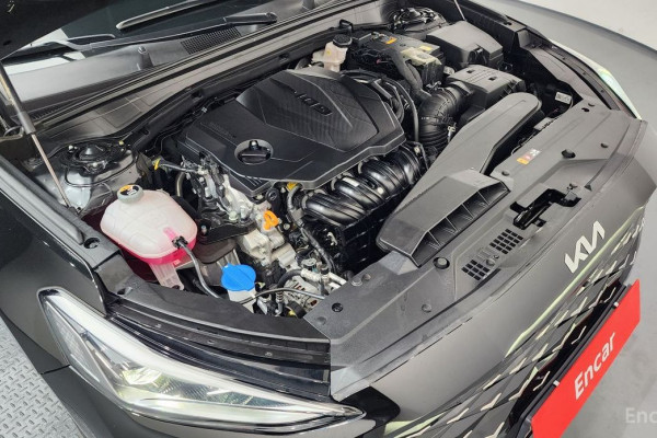 2023 Kia K8 с пробегом 13 203 км