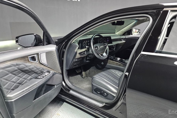 2023 Kia K8 с пробегом 77 721 км