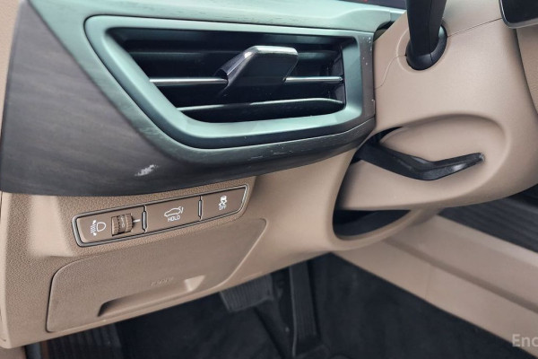 2023 Kia K8 с пробегом 13 203 км