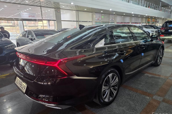 2023 Kia K8 с пробегом 62 118 км