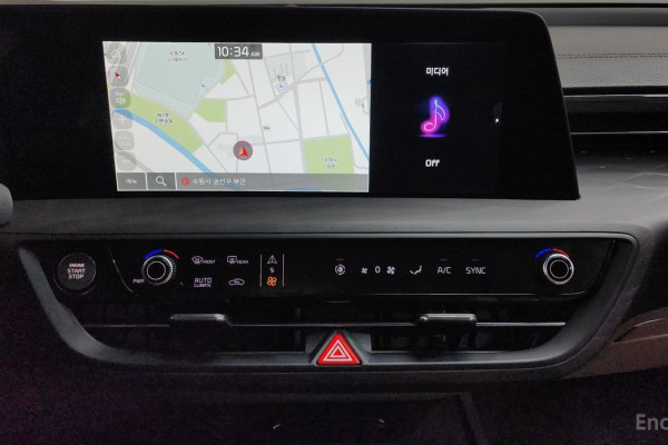 2023 Kia K8 с пробегом 13 203 км