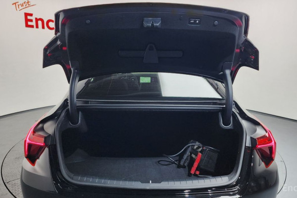 2023 Kia K8 с пробегом 13 203 км