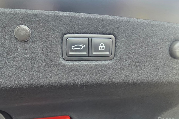 2023 Kia K8 с пробегом 62 118 км