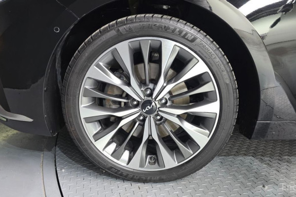 2023 Kia K8 с пробегом 38 212 км