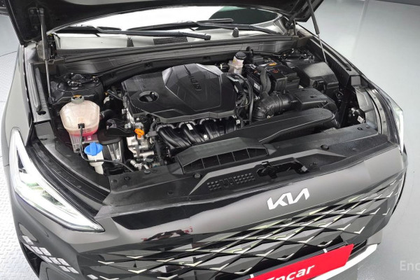 2023 Kia K8 с пробегом 24 593 км