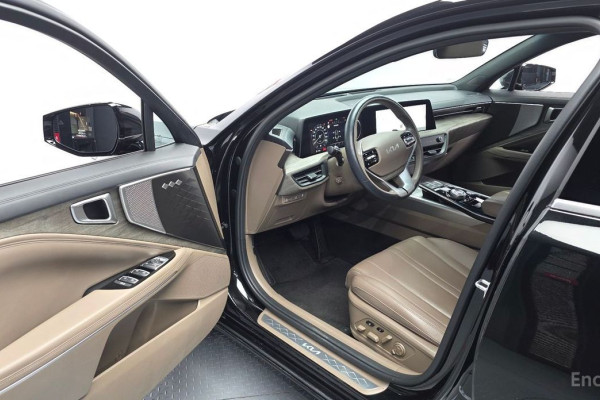 2023 Kia K8 с пробегом 24 593 км