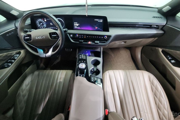 2023 Kia K8 с пробегом 32 670 км