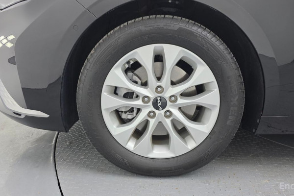 2023 Kia K8 с пробегом 21 571 км