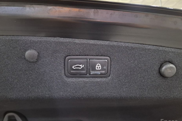 2023 Kia K8 с пробегом 11 900 км