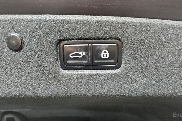 2023 Kia K8 с пробегом 71 764 км