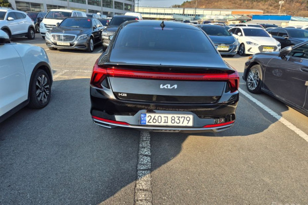 2023 Kia K8 с пробегом 52 946 км