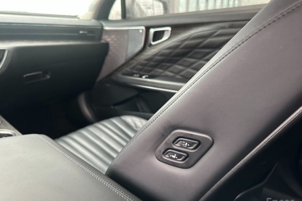 2023 Kia K8 с пробегом 55 189 км