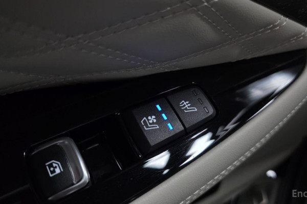 2023 Kia K8 с пробегом 38 212 км