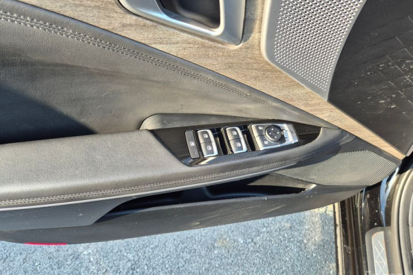 2023 Kia K8 с пробегом 52 946 км