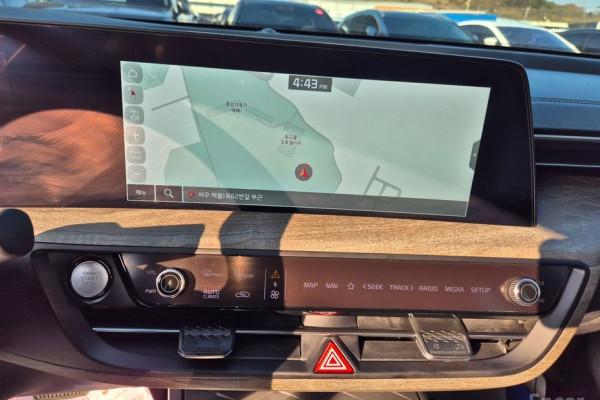 2023 Kia K8 с пробегом 52 946 км