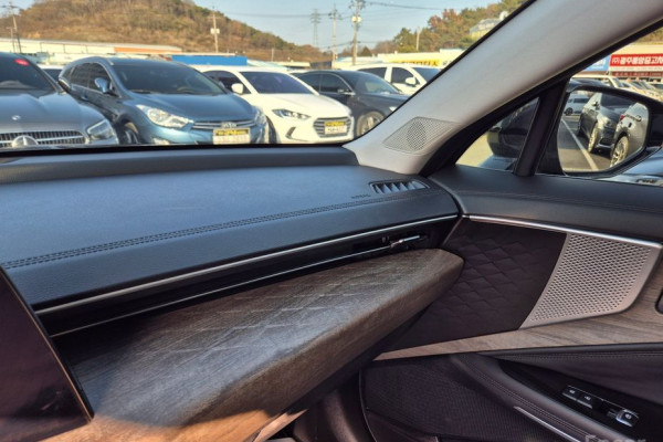 2023 Kia K8 с пробегом 52 946 км