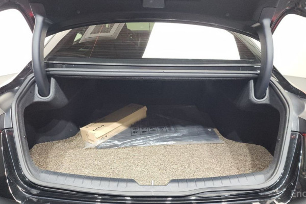 2023 Kia K8 с пробегом 32 670 км