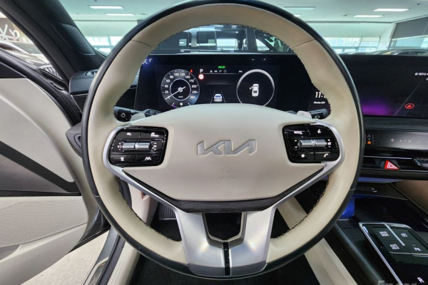 2023 Kia K8 с пробегом 55 918 км
