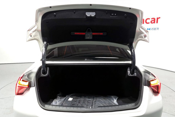 2023 Kia K8 с пробегом 47 879 км