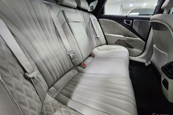 2023 Kia K8 с пробегом 55 918 км