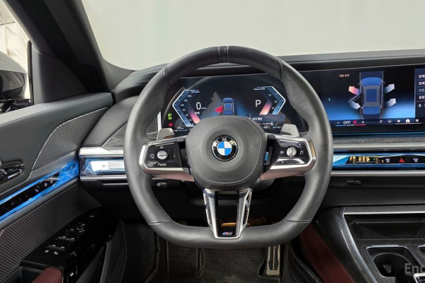 2024 BMW 7 серии с пробегом 27 829 км