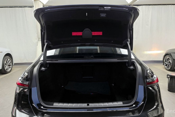 2024 BMW 7 серии с пробегом 27 829 км