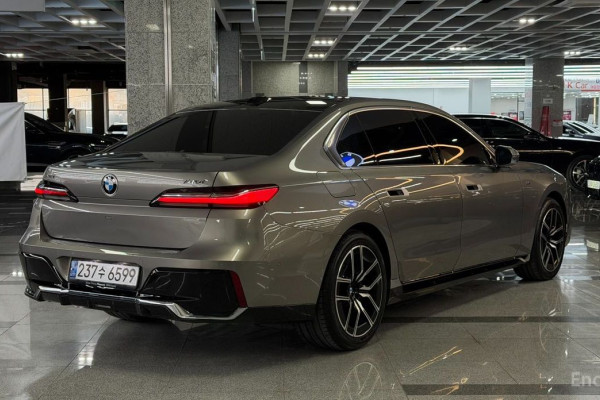 2024 BMW 7 серии с пробегом 16 920 км