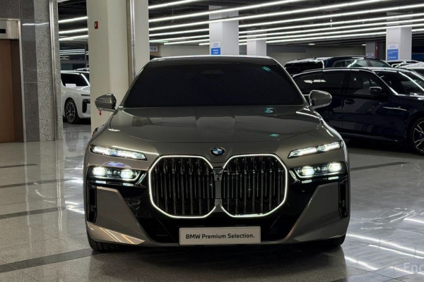 2024 BMW 7 серии с пробегом 16 920 км