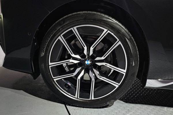 2025 BMW 7 серии с пробегом 15 072 км