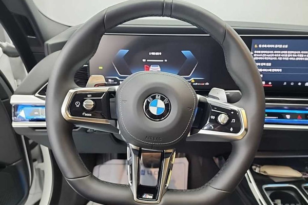 2024 BMW 7 серии с пробегом 23 060 км