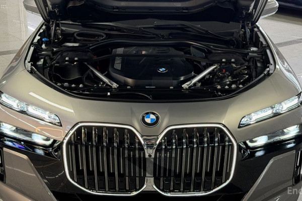2024 BMW 7 серии с пробегом 16 920 км