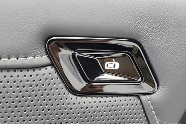 2024 BMW 7 серии с пробегом 23 060 км