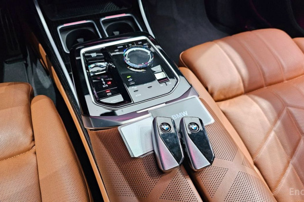 2025 BMW 7 серии с пробегом 15 072 км