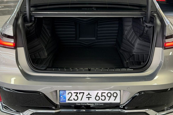 2024 BMW 7 серии с пробегом 16 920 км