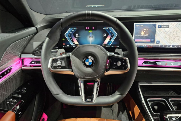 2025 BMW 7 серии с пробегом 15 072 км
