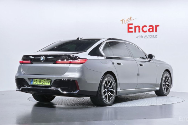 2025 BMW 7 серии с пробегом 5 576 км