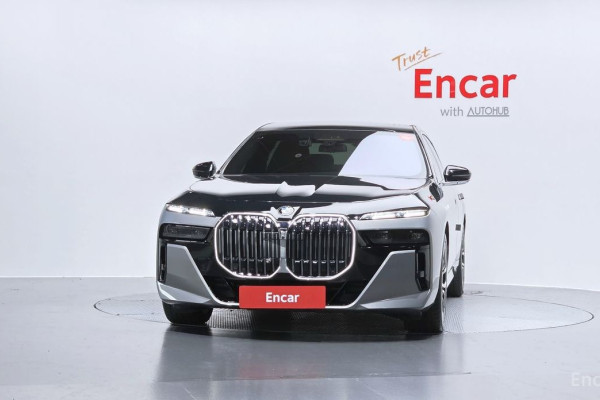 2025 BMW 7 серии с пробегом 5 576 км