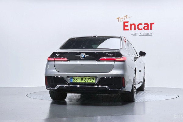 2025 BMW 7 серии с пробегом 5 576 км