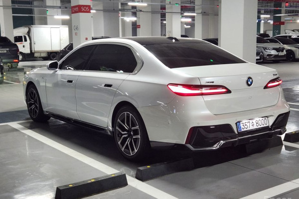 2025 BMW 7 серии с пробегом 18 000 км