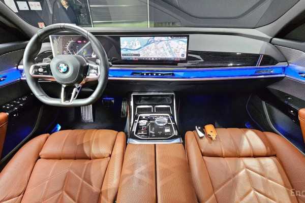 2025 BMW 7 серии с пробегом 28 458 км