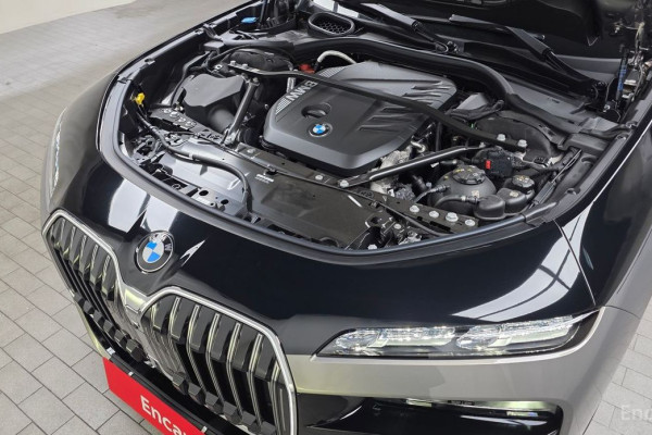 2025 BMW 7 серии с пробегом 5 576 км