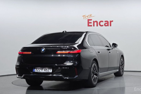 2025 BMW 7 серии с пробегом 8 477 км