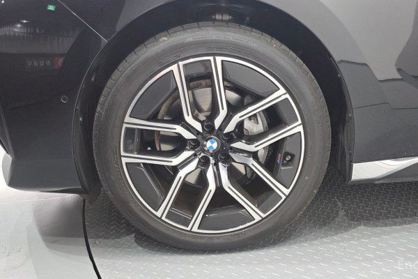 2025 BMW 7 серии с пробегом 8 477 км