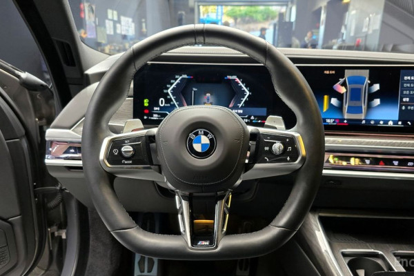 2023 BMW 7 серии с пробегом 12 228 км