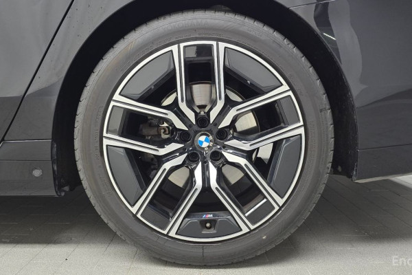 2025 BMW 7 серии с пробегом 17 546 км